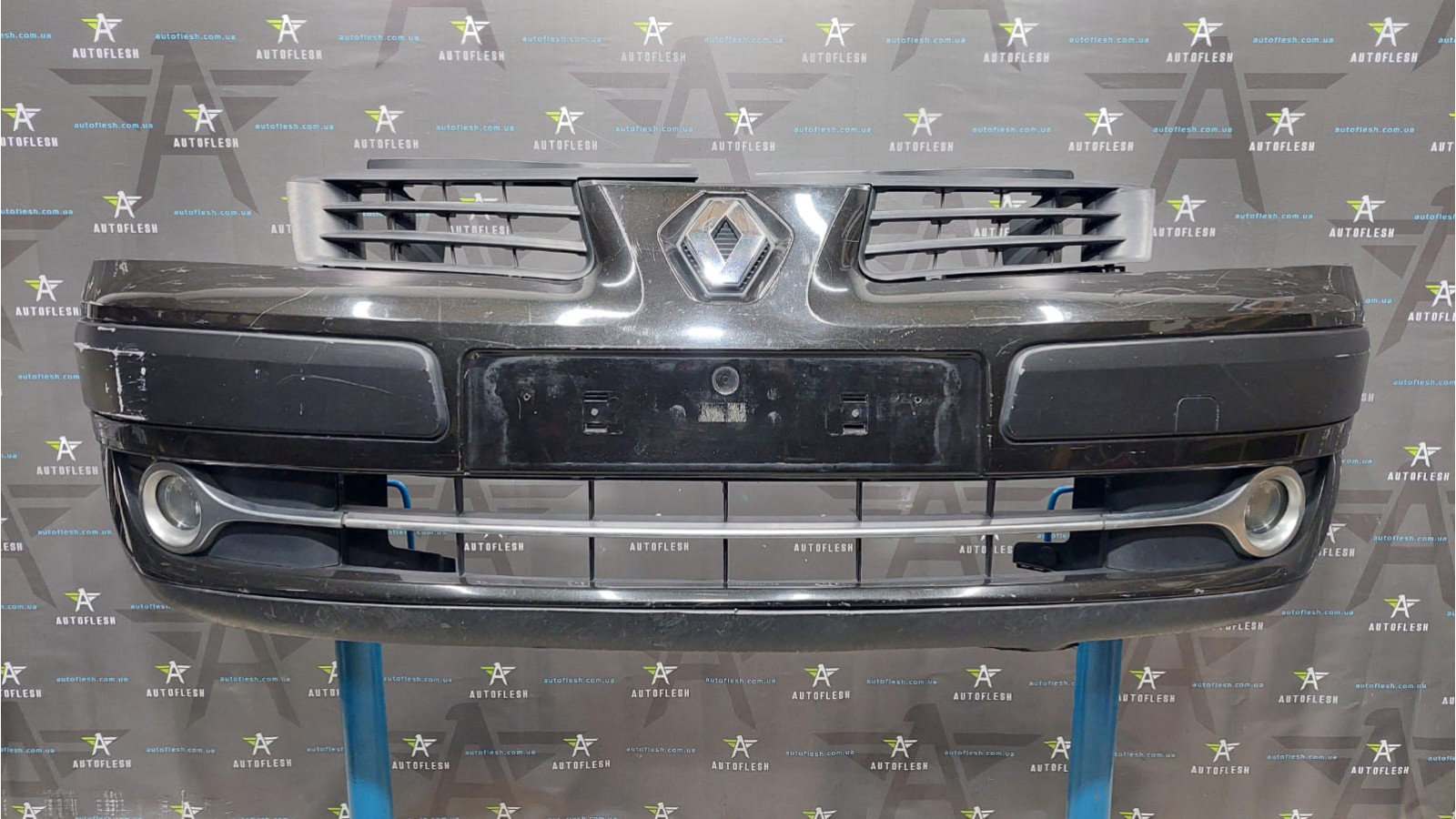 Бампер передний 620105639S, G000173879 Renault Espace 4 рено эспейс бу